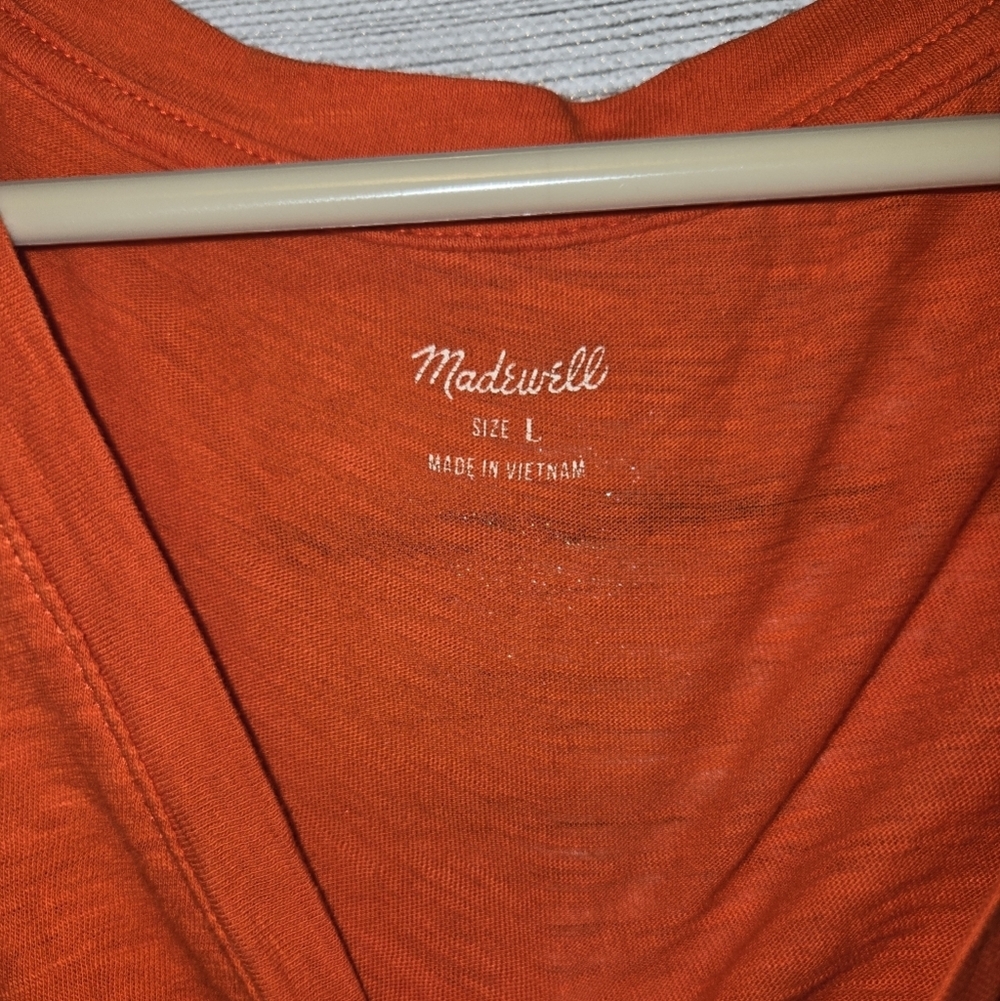 MADEWELL 100% Cotton classic Short-Sleeve V-Neck Pocket T-Shirt orange Red L - Picture 3 of 6